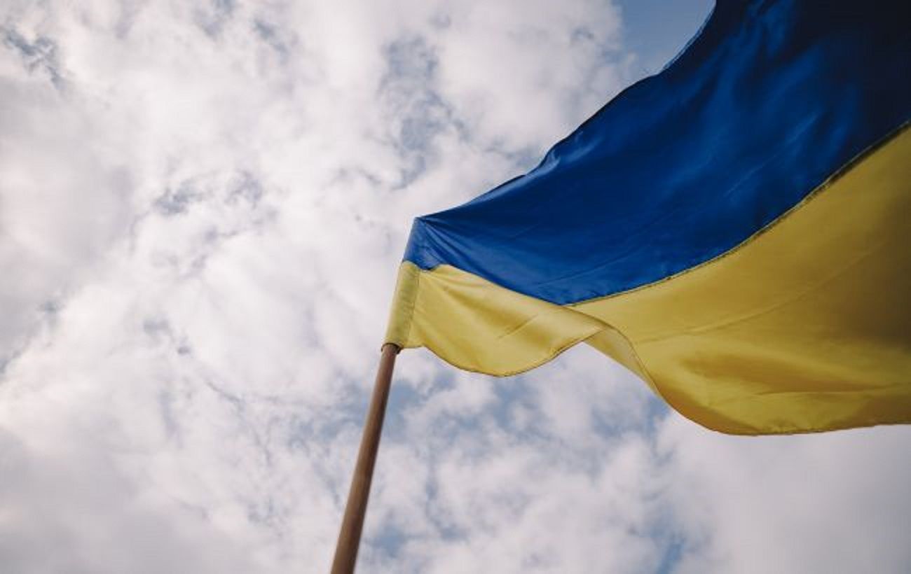 Український прапор вкрали з будівлі спецслужби у Литві: що відомо про інцидент