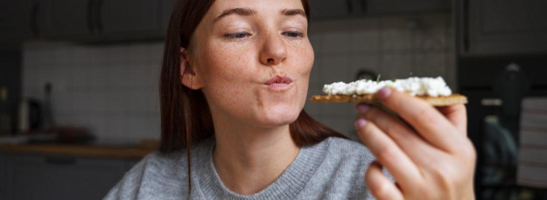Стрес і поганий настрій: які продукти підвищують кортизол і загострюють тривогу