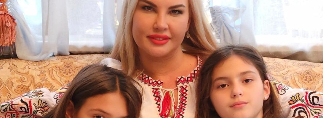 Камалія забирає доньок з Британії: де тепер навчатимуться двійнята в Україні