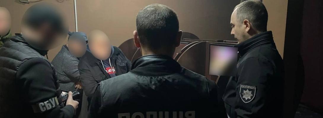 Поліція розкрила мережу підпільних казино: Затримані організатори, вилучено мільйони