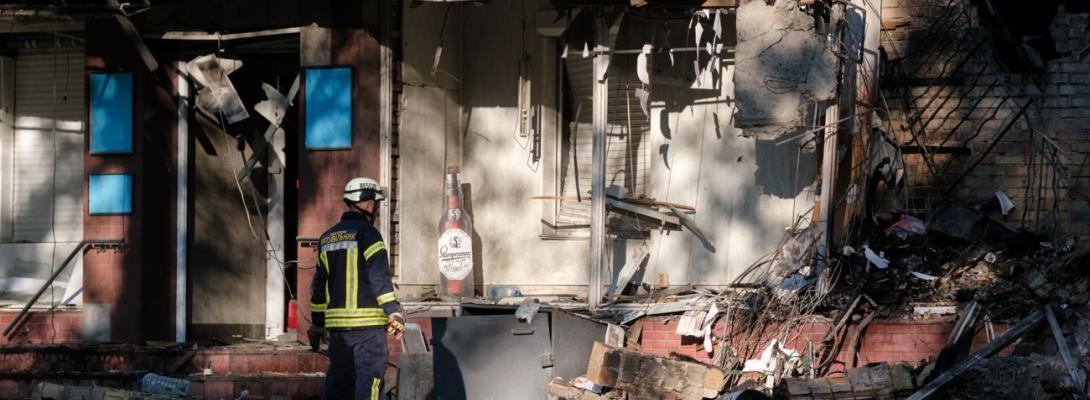 Відділення "Нової пошти" постраждали через атаку по Києву: що буде з посилками