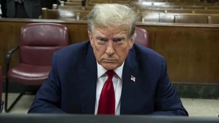 Тарифна помста Трампа: хто підтримає БРІКС, отримає руйнівні мита і крах економіки!