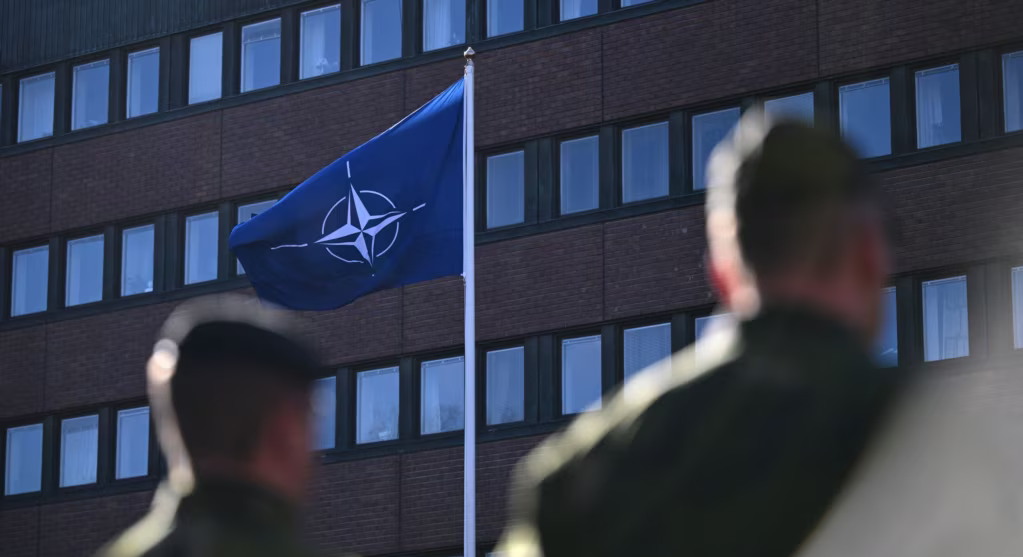 У НАТО екстрено відреагували на нову заяву Трампа: чи отримає Україна зброю?