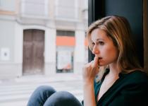 Чи є у вас депресія? Хто в зоні ризику і чому це не завжди очевидно: пояснює психіатр