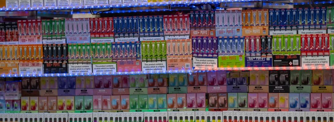 У Раді запропонували повністю заборонити в Україні електронні сигарети: подробиці