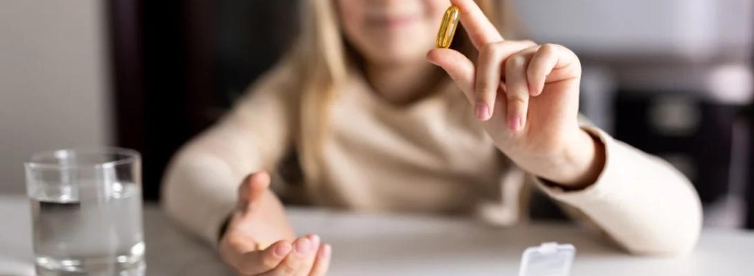 Чим небезпечні жувальні вітаміни для дітей і чому батькам варто бути уважними
