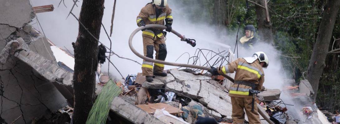 У Києві вже 31 жертва ворожого удару: з-під уламків витягнули ще трьох, пошуки тривають