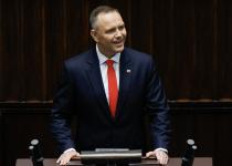 У Польщі офіційно новий президент: хто такий Навроцький і що від нього очікувати