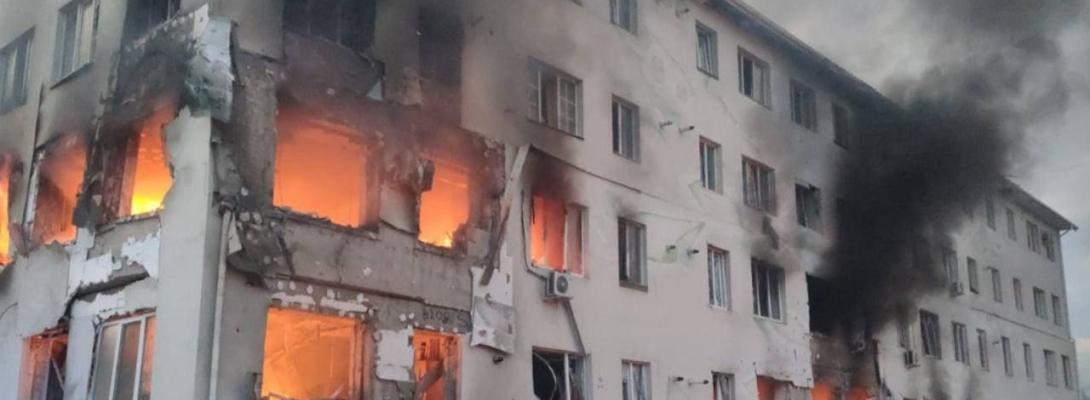 Кривава ніч у Харкові! Ворог вдарив по житловому будинку: є загиблі та поранені