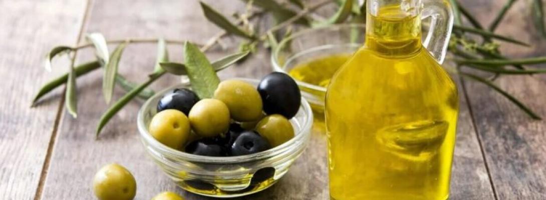 Дієтологи перерахували плюси і мінуси від вживання оливок: кому варто бути обережним