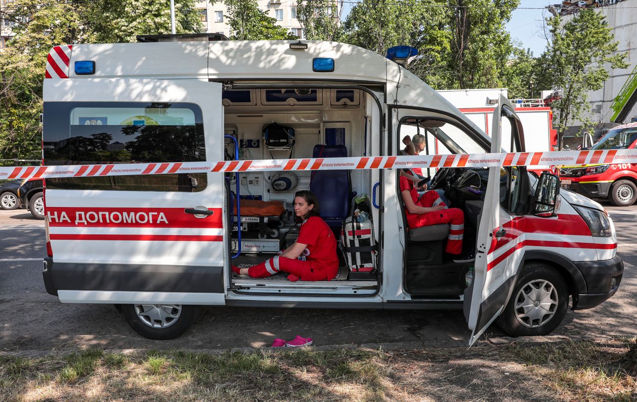 Російські війська зранку атакували Луцьк: пошкоджено будівлю, поранено людину