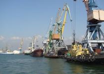 Срочно! Оккупанты открыли порты Мариуполя и Бердянска, вывозят награбленное
