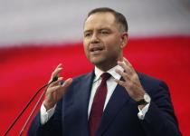 Скорочення допомоги українцям у Польщі: законопроект Навроцького подали до Сейму
