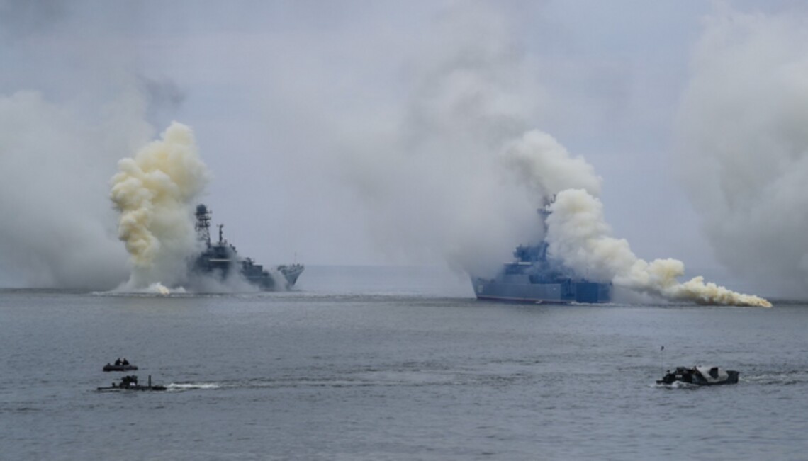 Нищівний удар в Азовському морі: дрони ГУР розгромили російський ракетний корабель!
