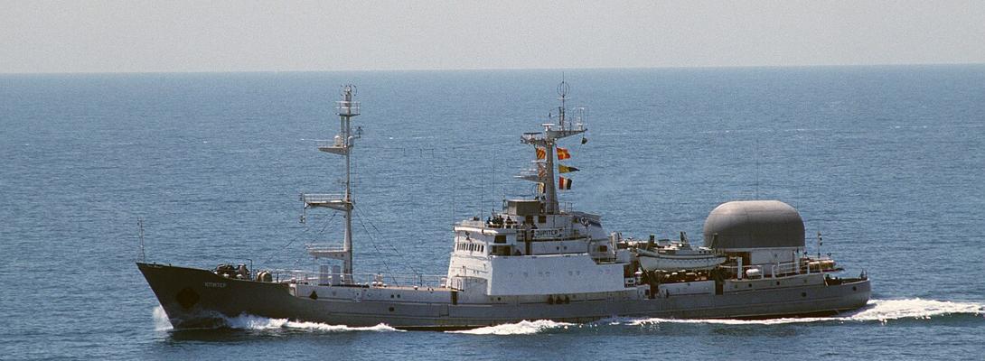 Катастрофа у Чорному морі! Ворог уразив корабель ВМС України: що з екіпажем?