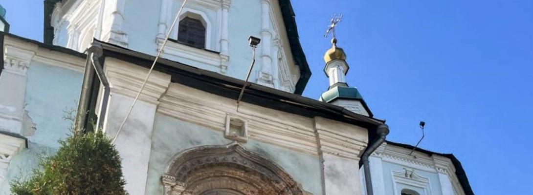 Історичний храм у вогні! Російські дрони атакували Свято-Воскресенський собор у Сумах