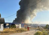 Под Киевом горит состав логистического центра из-за утренней атаки дронов: подробности