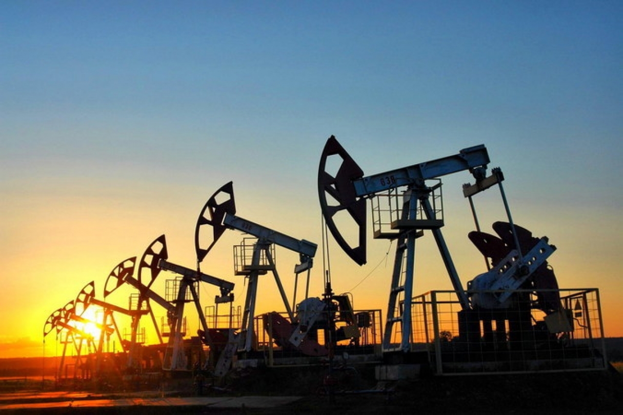 Окупанти в паніці! Українські дрони змушують "Транснефть" скорочувати видобуток нафти