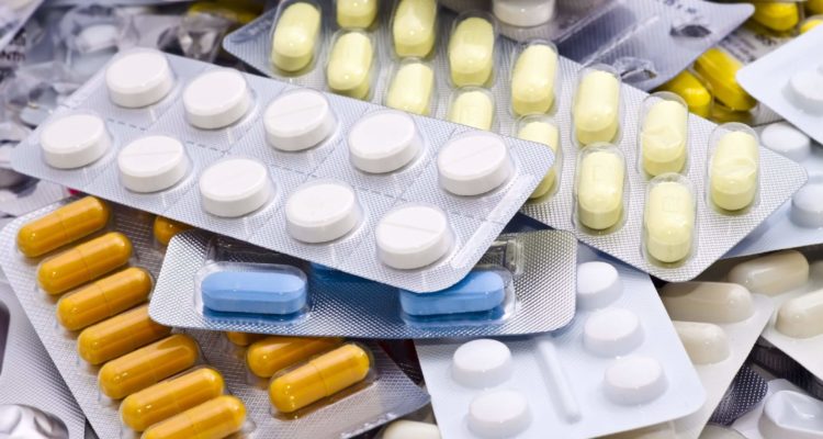 Експерти назвали несподівану небезпеку популярних ліків, яку варто знати кожному!