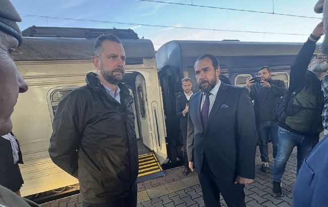 Після атаки на Польщу міністр оборони прибув до Києва! Готується спільна відповідь?