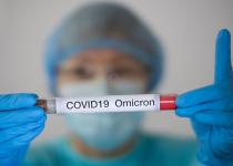 Хворих меншає, але COVID-19 не зник: яка зараз ситуація в Україні та що радять медики