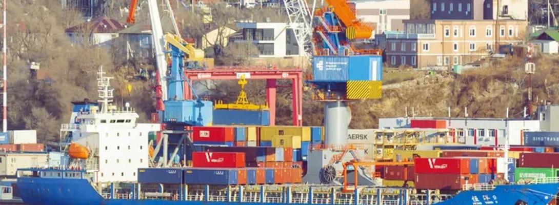 Китай таємно відправляв вантажне судно в окупований Севастополь: подробиці