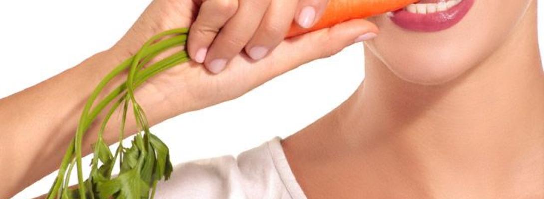7 продуктів, які природно зміцнюють зуби та ясна: що варто додати до свого раціону