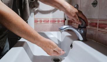 Запах хлору у воді? Де в Сумах дезінфікують резервуари й скільки це триватиме
