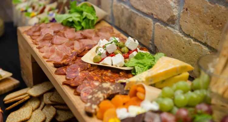 Збережіть здоров’я кишечника: список продуктів, які підвищують ризик розвитку раку