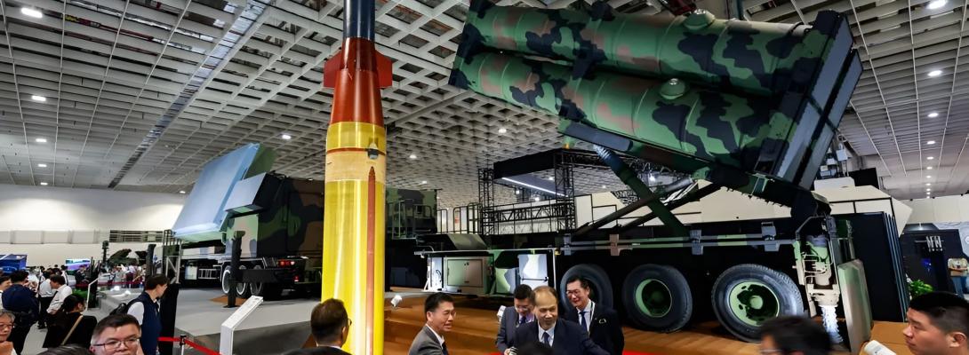 Китай наступає! Ракетні бази вже працюють і готові завдати удару: Тайвань оточений