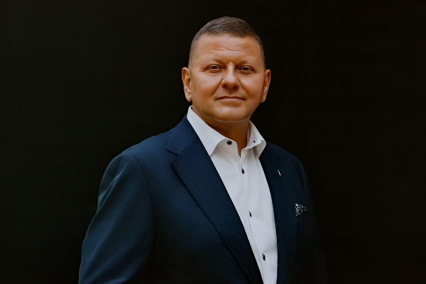 Залужний йде у політику? Таємні штаби, нові союзники і стратегія, про яку мовчить влада