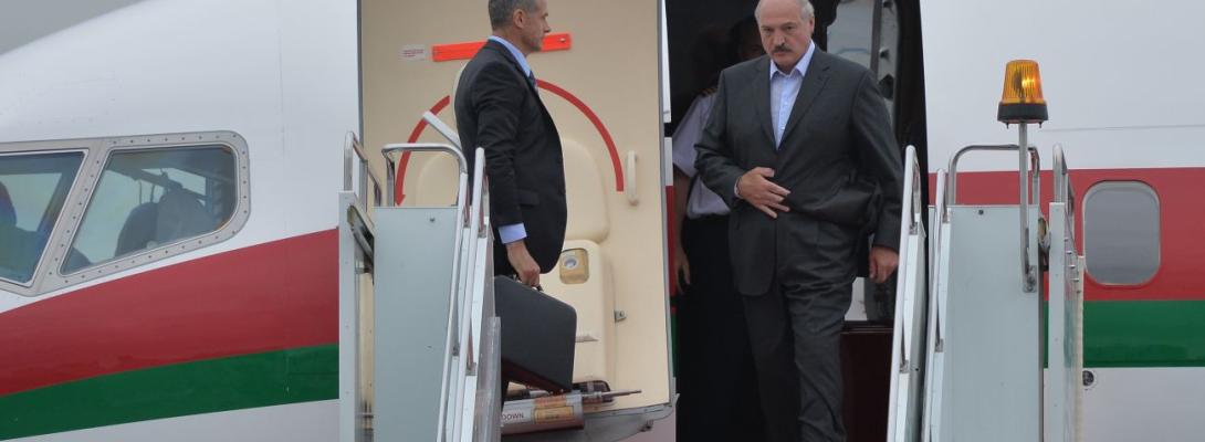 Лукашенко шукає вихід з ізоляції та активізував контакти з ЄС, - Reuters