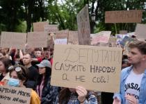 Чи можна відкрито критикувати владу під час війни: результати опитування КМІС