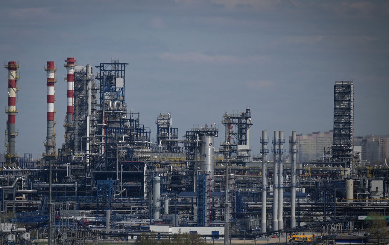 Bloomberg: росії загрожує інфляційний шок - удари по НПЗ зірвали плани Кремля