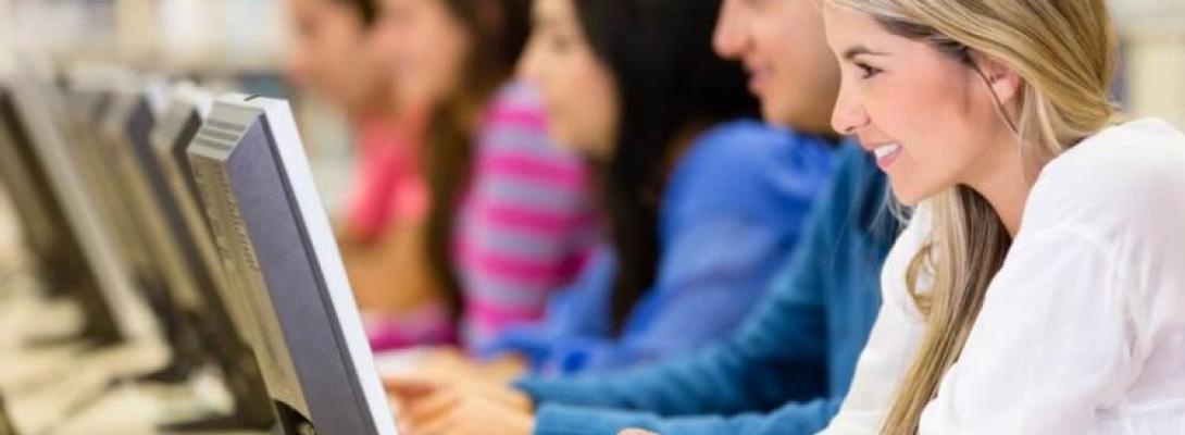 Як покращити самопочуття під час сидячої роботи: поради лікаря для офісних працівників