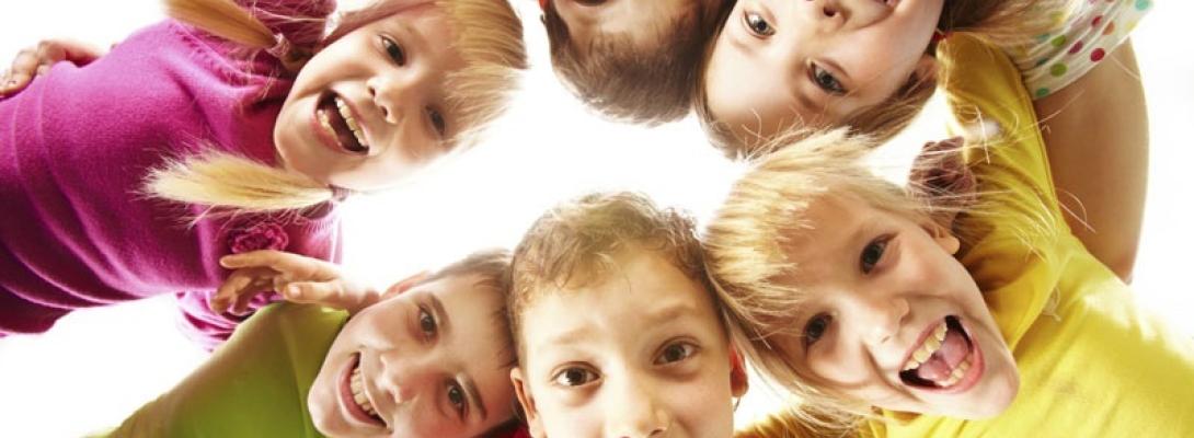 Дослідники з’ясували: школярі з розвиненим почуттям гумору мають вищий рівень інтелекту