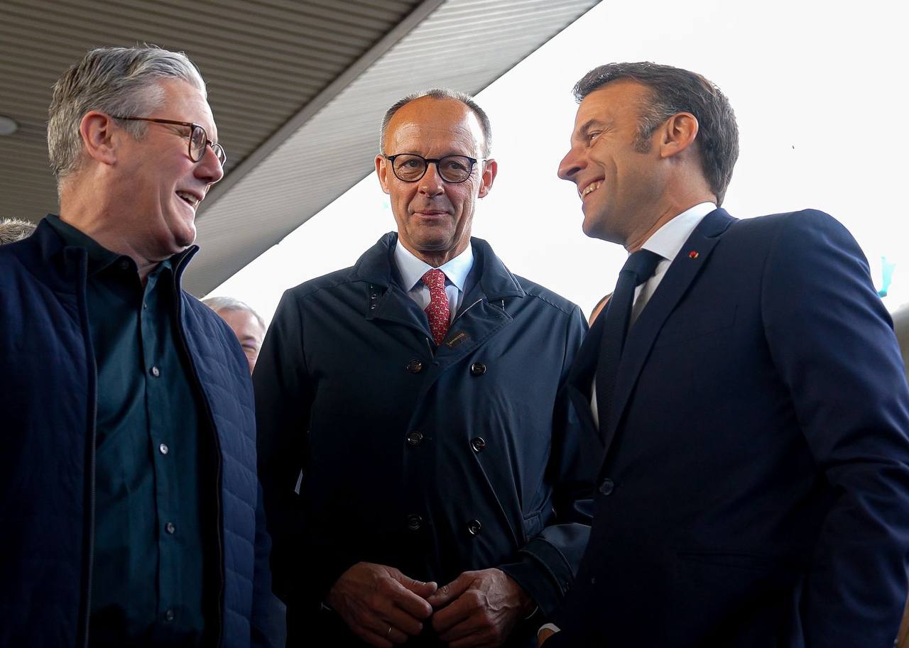 Без телефонів і свідків: що насправді відбувається на зустрічі "коаліції рішучих"