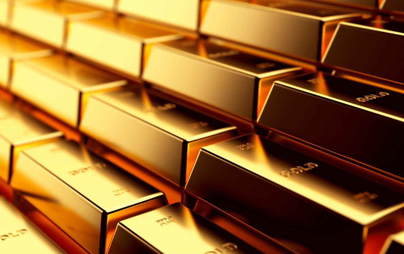 Золото знову дорожчає: що стоїть за стрибком цін і чи варто зараз інвестувати