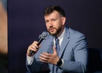 Виплата 1 000 гривень: коли старт подачі заяв і хто має право отримати допомогу 
