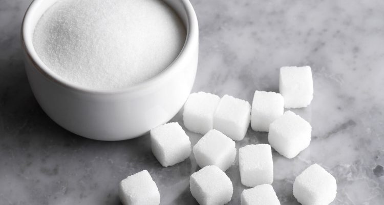 Скільки цукру можна вживати щодня без ризику для нирок: відповідь експерта з Туреччини