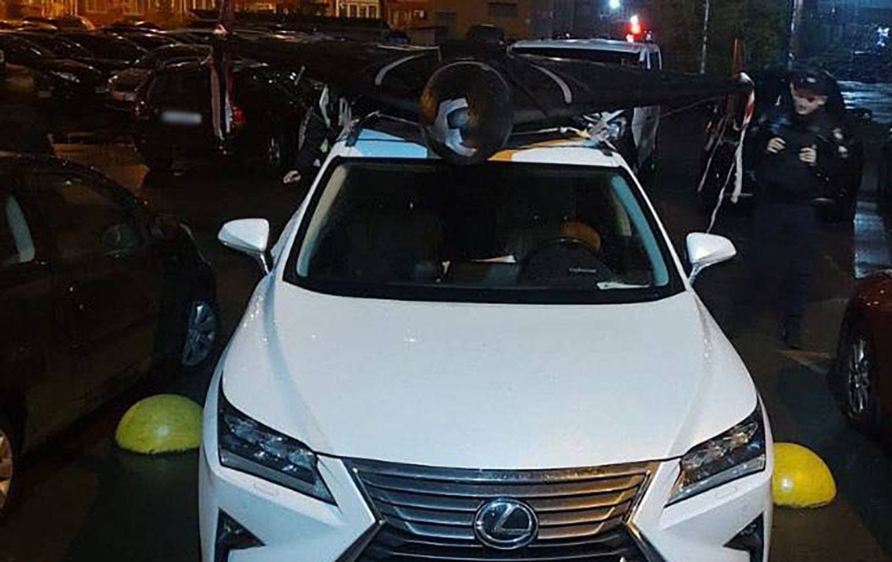 У Києві чоловік возив "Шахед" на даху авто: поліція відреагувала та з’ясувала подробиці
