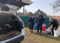 Евакуація з прифронтової зони на Запоріжжі: родини кидають усе, щоб урятуватись