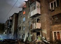Кривава ніч у Кам'янському! Ворожі дрони зруйнували житловий будинок: моторошні кадри