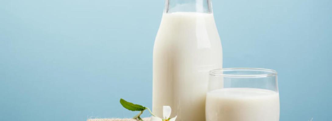 Лікар попередив: споживання молока може мати приховані наслідки для організму