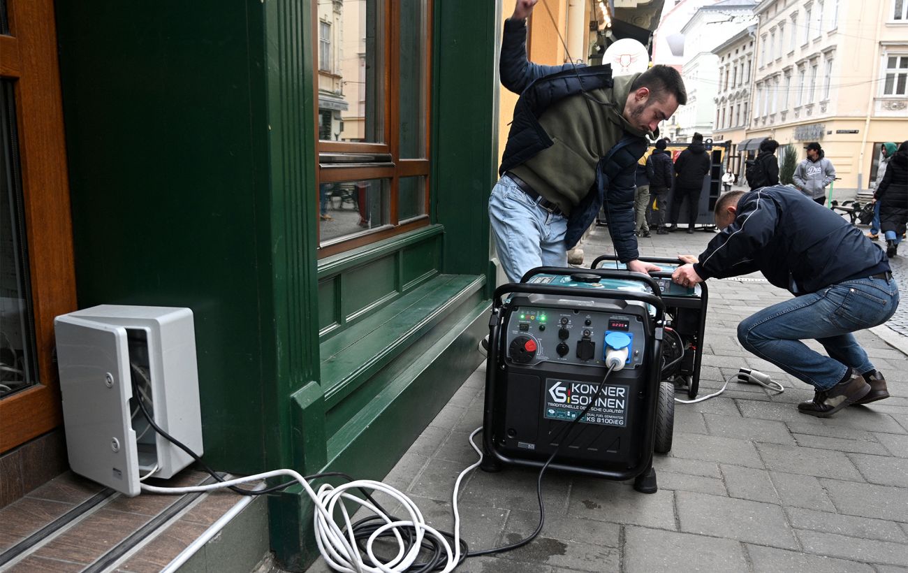 На Полтавщині готуються до блекаутів: створюють резерв генераторів і пального