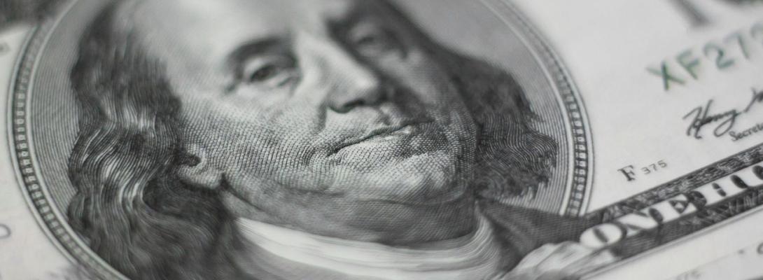 Долар і євро стрімко дорожчають в українських обмінниках: як змінився курс