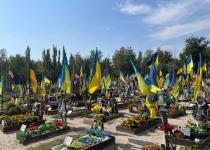Жахлива правда війни! На головному військовому кладовищі у Львові закінчуються місця 