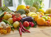 Не все фрукты и овощи полезны: врачи рассказали, какие продукты могут вредить здоровью