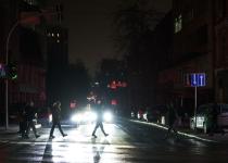 Як рухатися в темряві: 14 правил для водіїв і пішоходів під час відключення світла