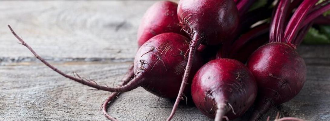 Буряк корисний для здоров’я, але є категорії людей, яким його вживати небезпечно